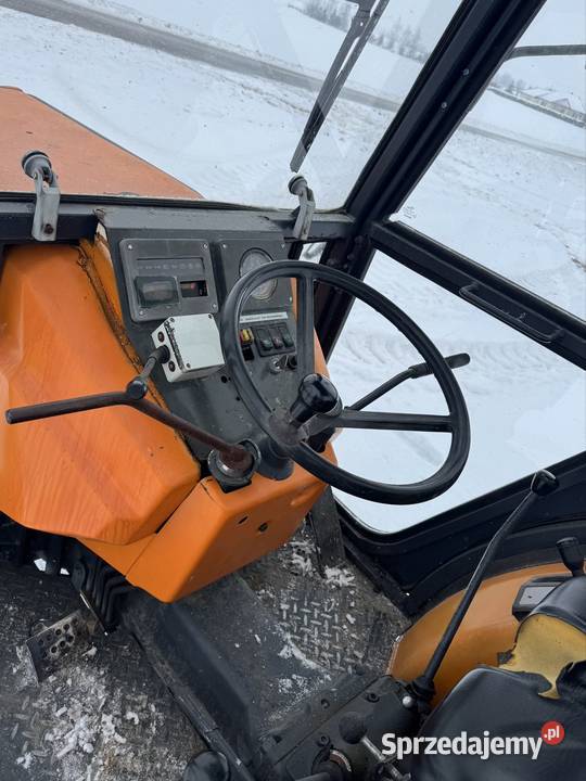 Ciągnik sadowniczy renault 7014f Bychawa