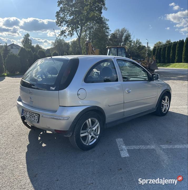Opel Corsa C 10 benzyna 2005r 244000km sprzedam