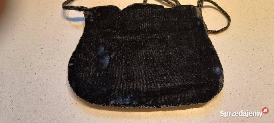 Torebka damska z koralików i aksamitu Czarna Brwinów