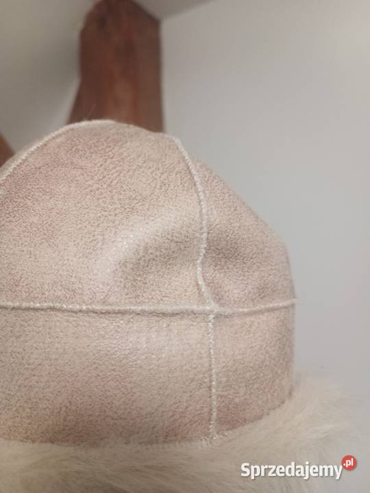 Czapka damska w stylu mongolskim Brzeg