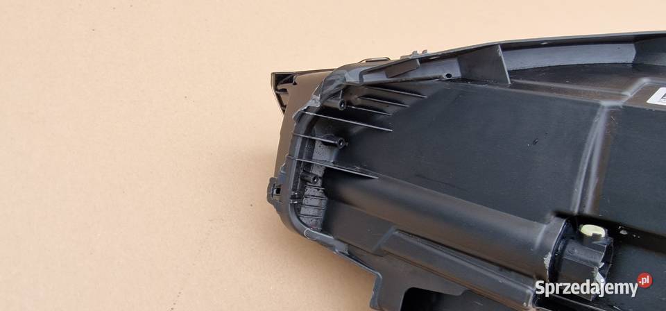 PEUGEOT 5008 III 3 LAMPA REFLEKTOR PRAWY FULL lubuskie