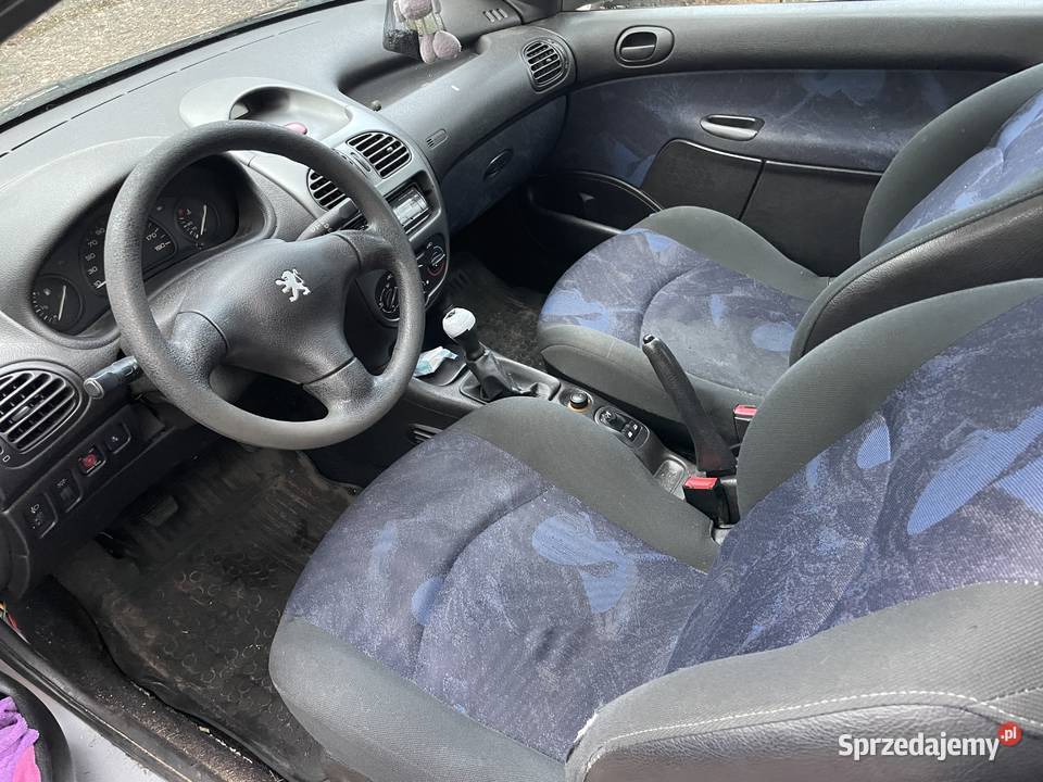 Peugeot 206 1999 14 benzyna radio