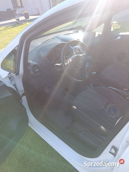 Opel Corsa D 2008 14 LPG Prywatny klimatyzacja