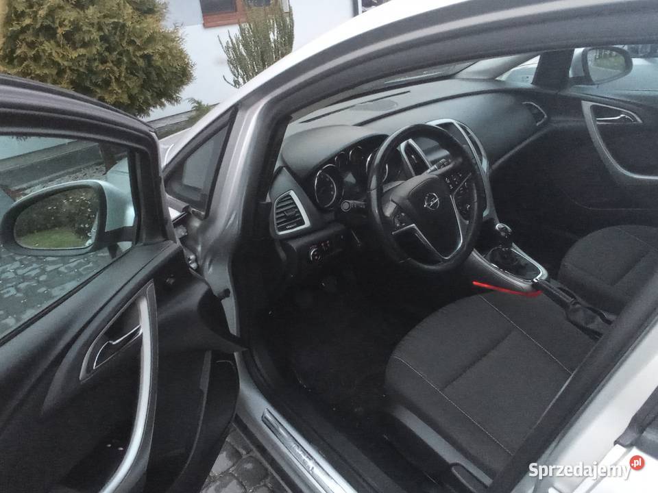Opel Astra J 2010 benzyna gaz super stan Chełmno