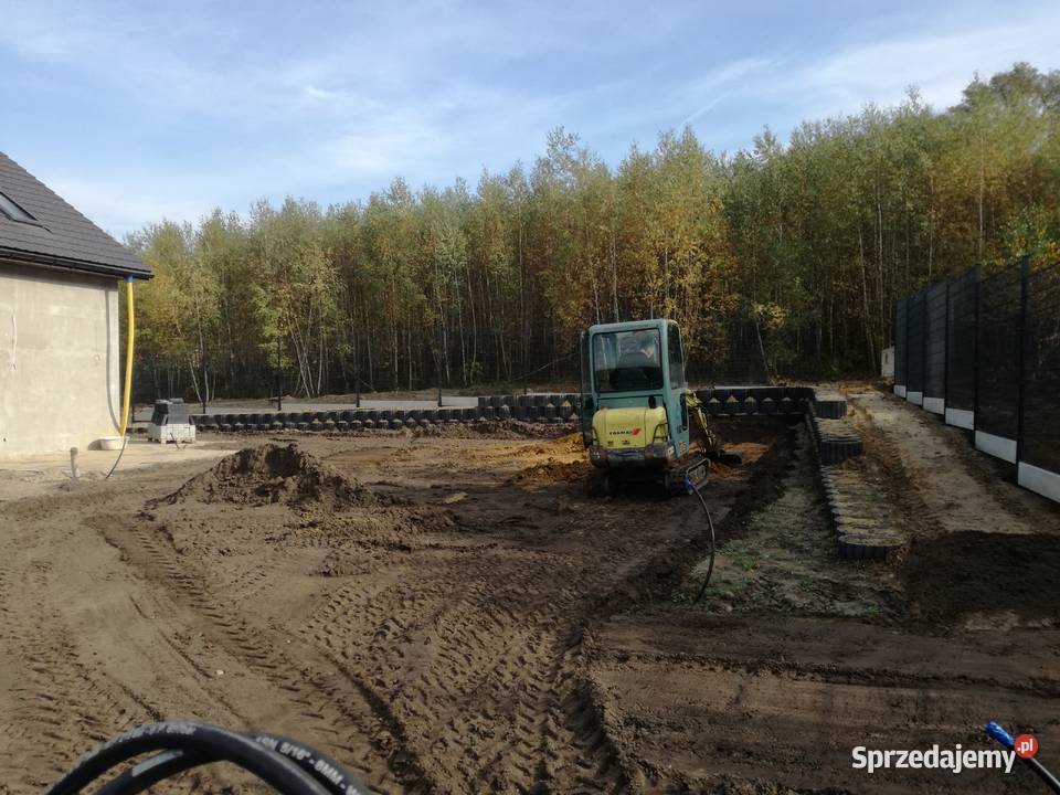 Niwelacja terenu zakładanie trawnikówprace Wrocław