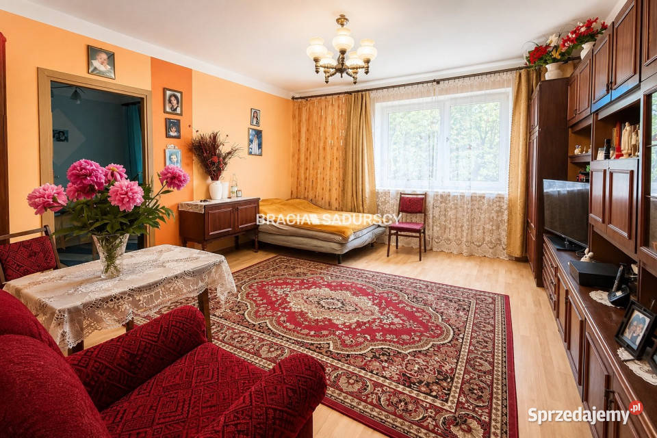 Mieszkanie Kraków os Krakowiaków 84m2 4 pok Rok budowy 1950
