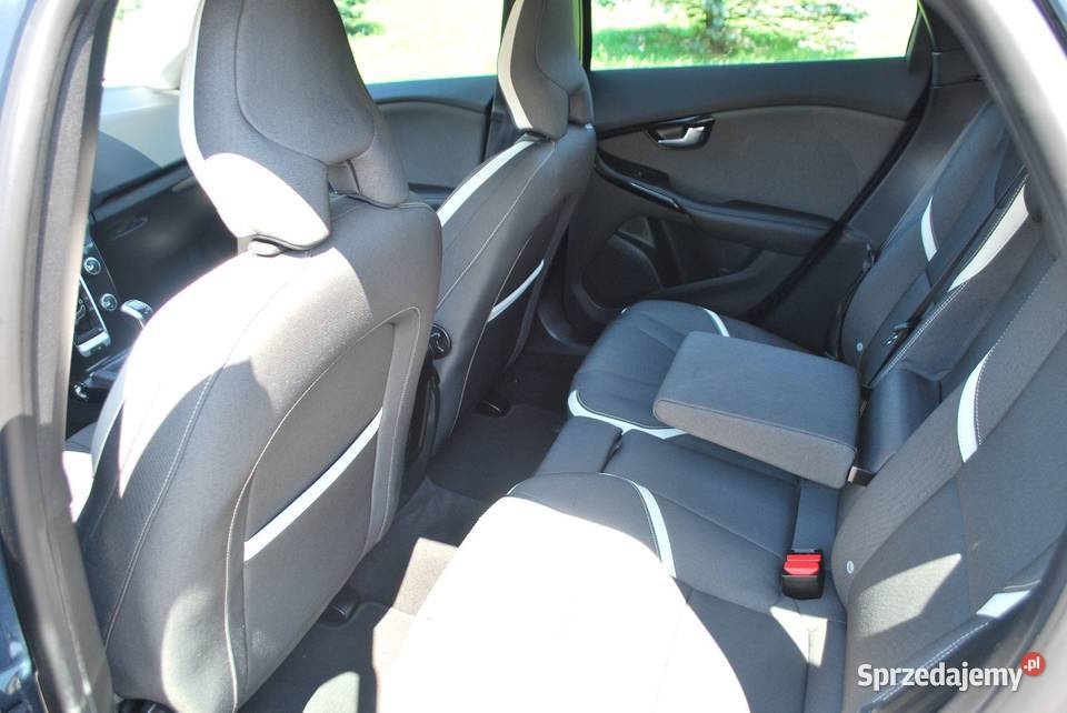 Volvo V40 20 Benzyna 120 Klima Grzana przednia immobilizer Nowy Sącz