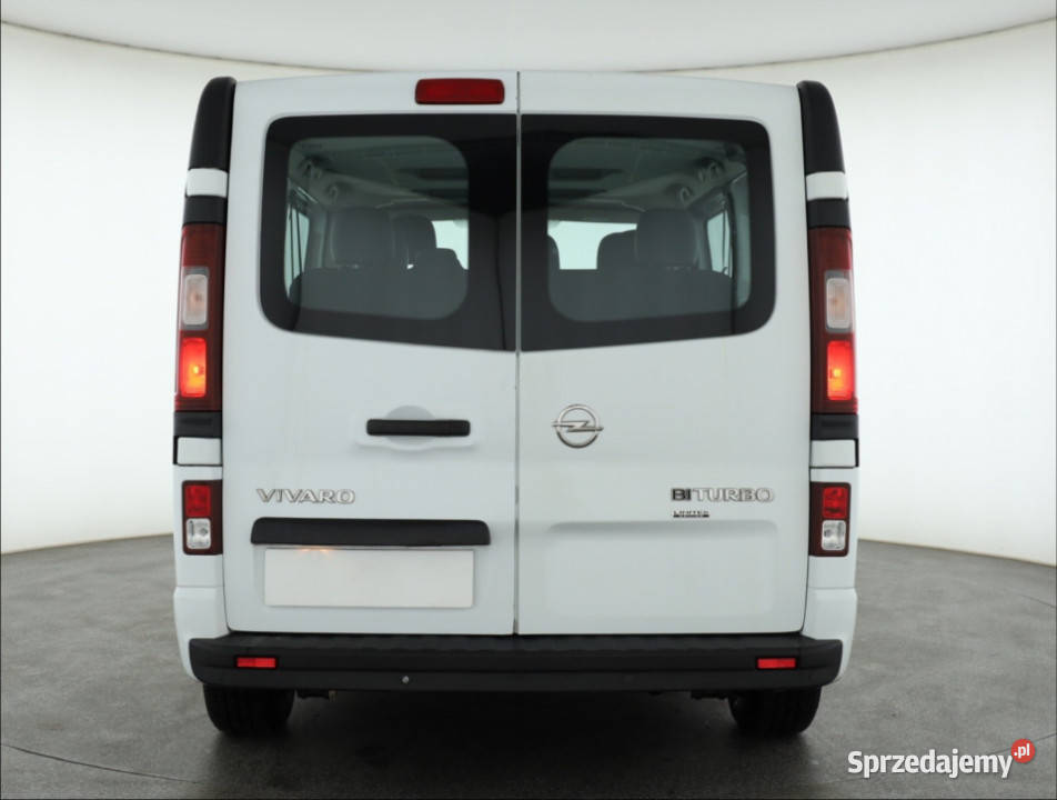 Opel Vivaro 16 BiCDTI radio