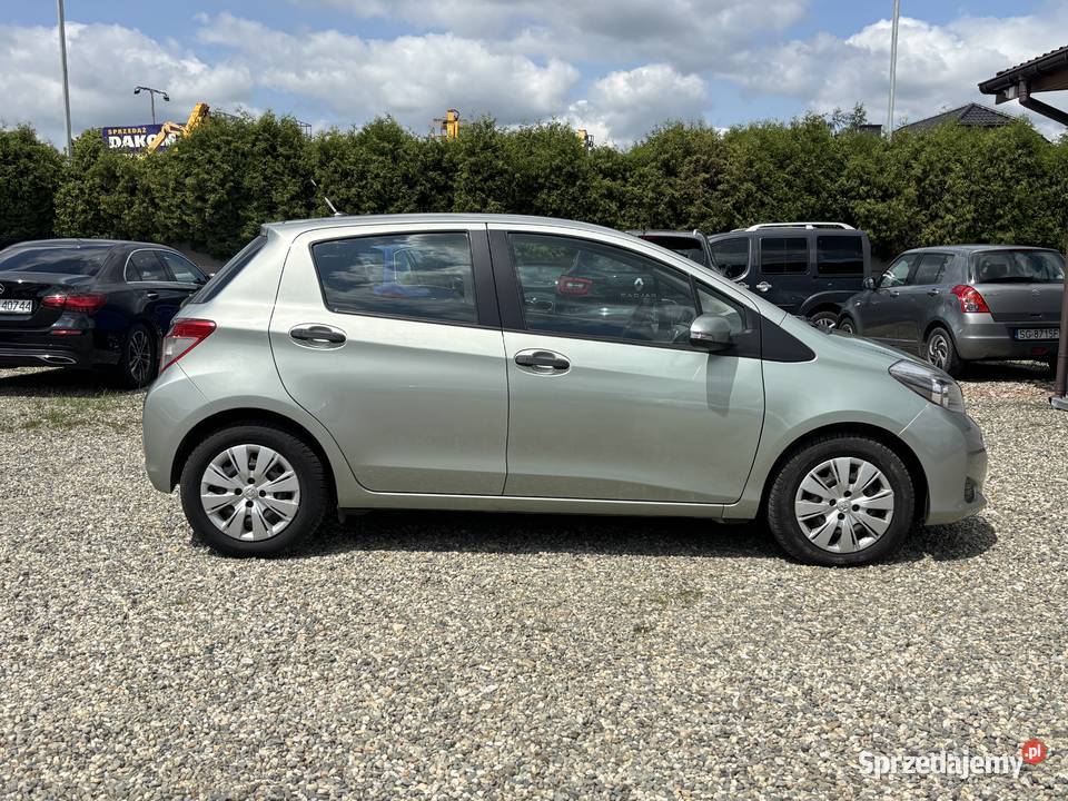 Toyota Yaris 2011 GWARANCJA Paniówki sprzedam