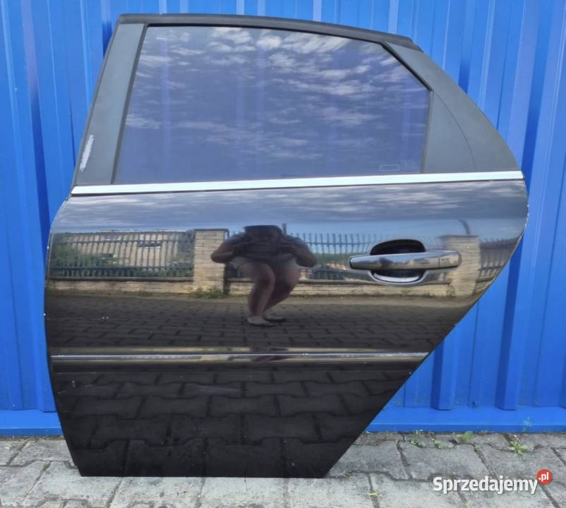 DRZWI PRZÓD LEWY TYŁ LEWY OPEL VECTRA C HB osobowe Drzwi świętokrzyskie