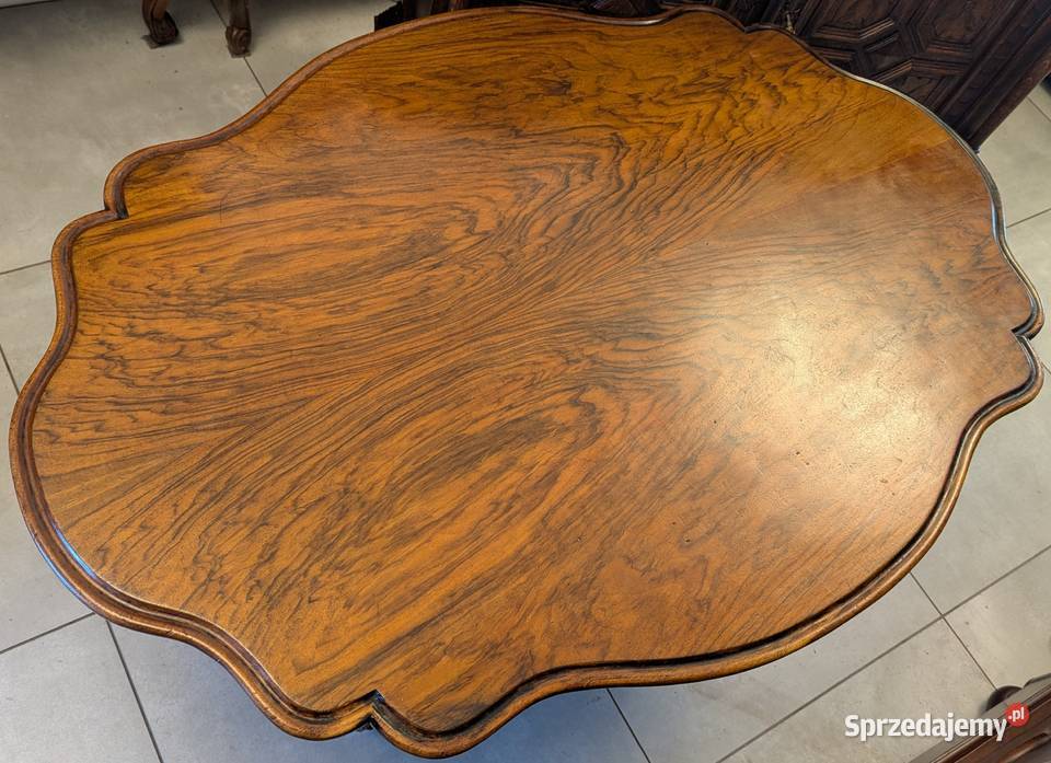 Piękny włoski stolikława orzechsklep Dąbrowa Meble Dąbrowa Górnicza