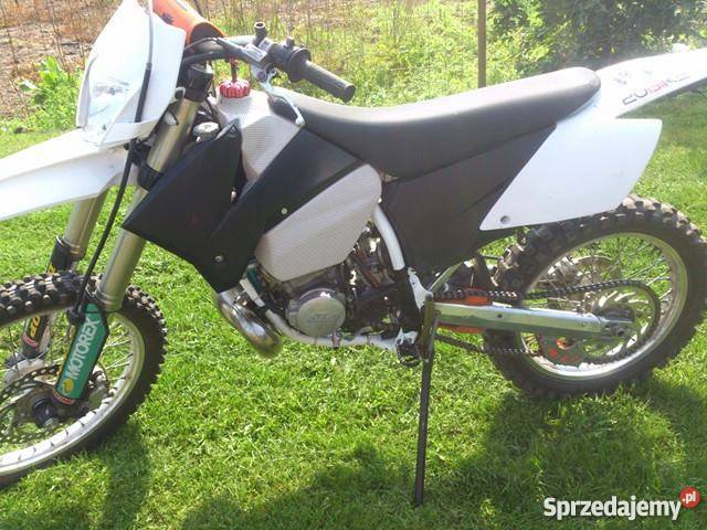 sprzedamcross ktm 200 Rok produkcji 2003