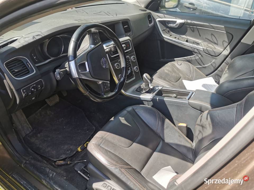 V60 Cross Country 25 T5 MR16 E6 Kinetic AWD