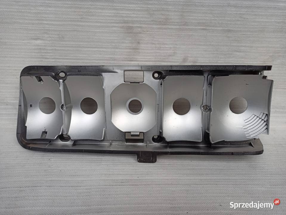 Mercedes 190 W201 obudowa wkład lampy tylnej tył Lampy tylne