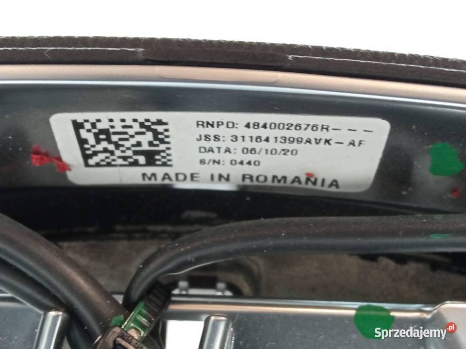 KIEROWNICA MULTIFUNKCJA 484002676R Dacia Duster osobowe