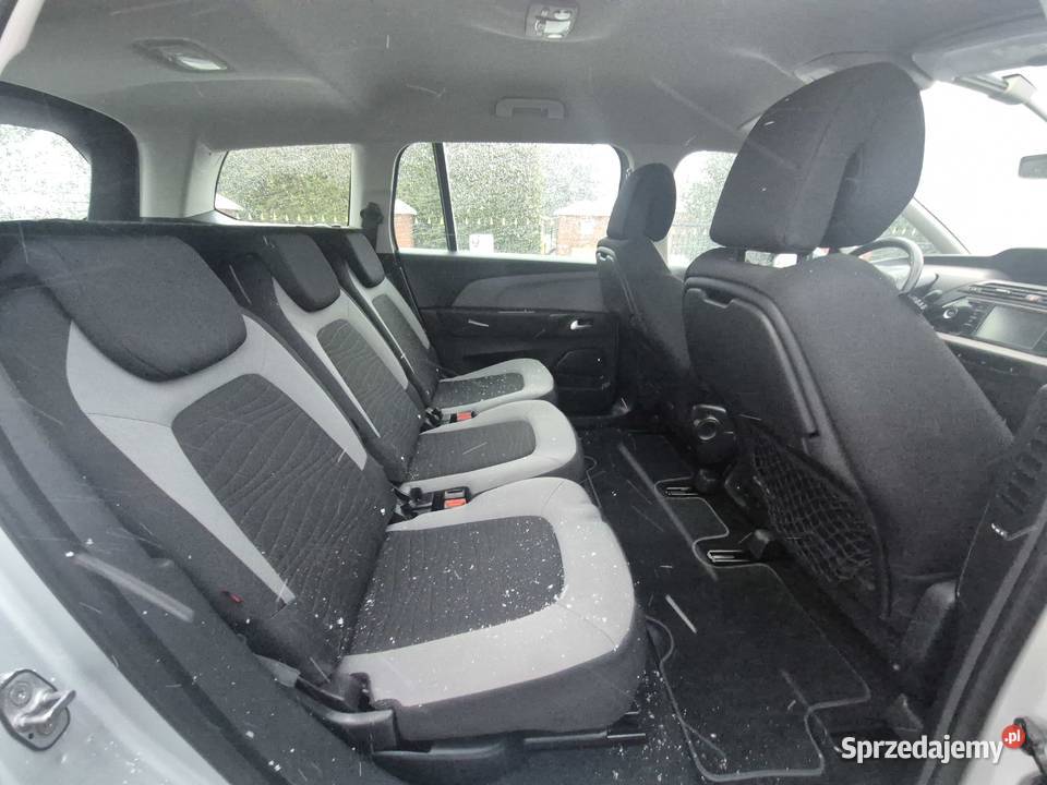 16 nawigacja mały przebieg serwisowany zadbany Rok produkcji 2014