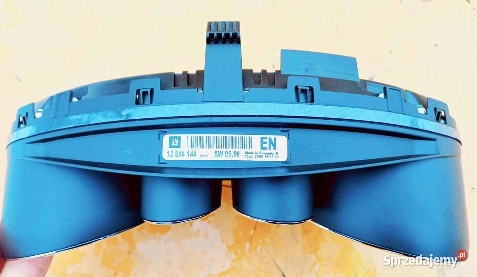 OPEL INSIGNIA A 20 28 LICZNIK ZEGAR 12844144 EN mazowieckie Radom