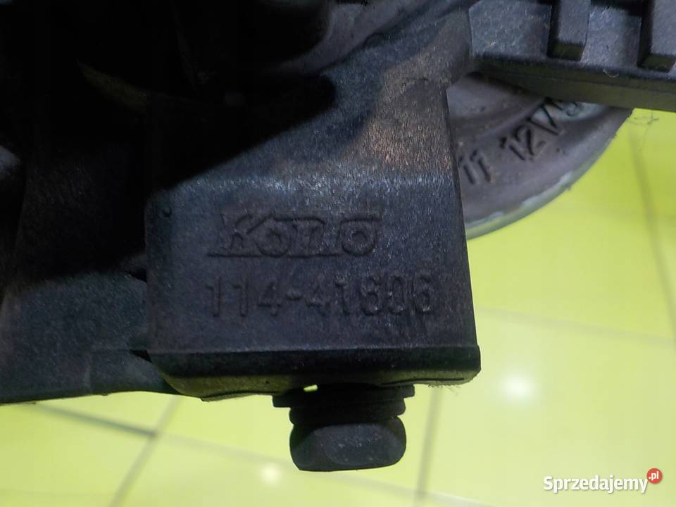 MAZDA CX7 LIFT 22 D 10r halogen prawy