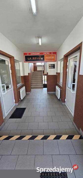 Lokal usługowy z parkingiem i klimatyzacją 262 m Rudniki sprzedam
