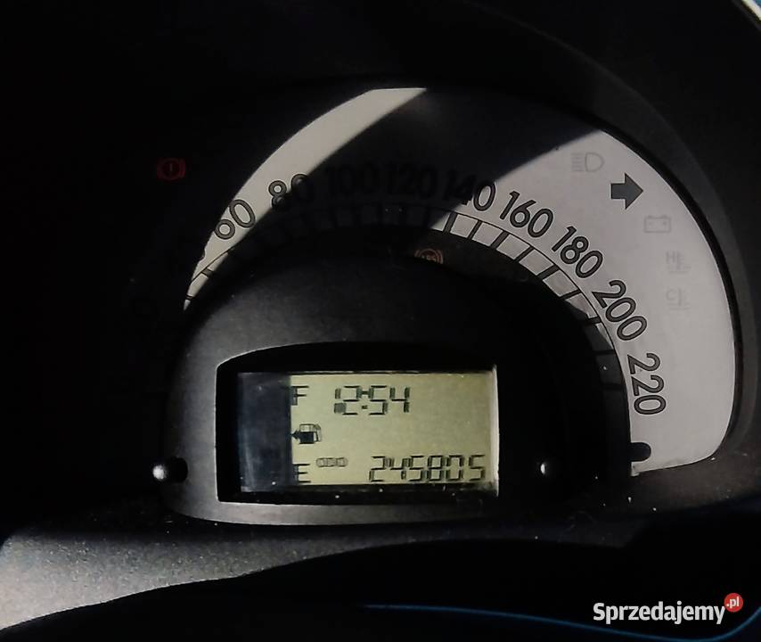 Daihatsu Sirion 13 16v lpg welurowa tapicerka Łańcut sprzedam