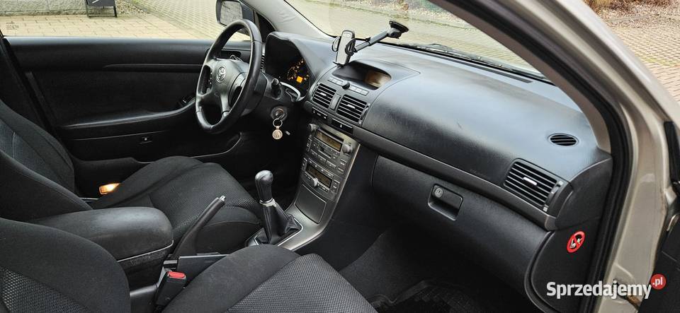 Toyota Avensis SOL 2005r 18 VVTI 129 kombi stan Elbląg