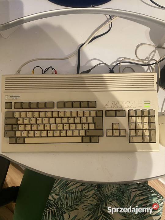 Amiga 1200 z karą turbo zestaw gotowy Commodore Pozostałe Łódź