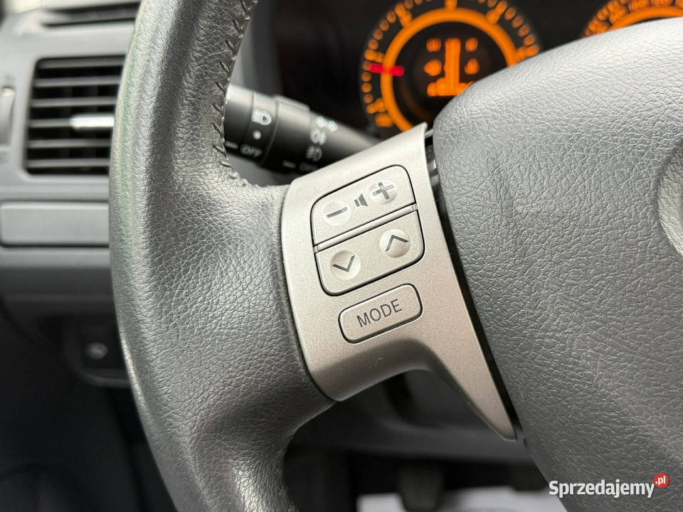 Toyota Auris 14D4D 90 elektryczne lusterka Motoryzacja