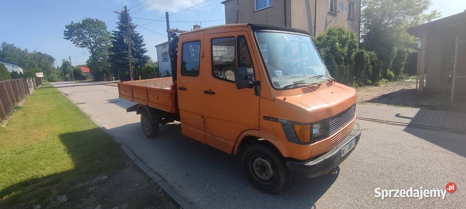 Mercedes Benz 208 Rok produkcji 1989 Międzyrzec Podlaski