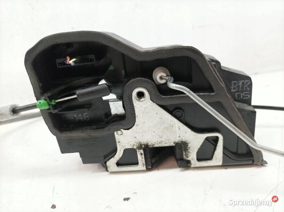 ZAMEK DRZWI PRAWY PRZÓD EU 7202146 Bmw X3 I