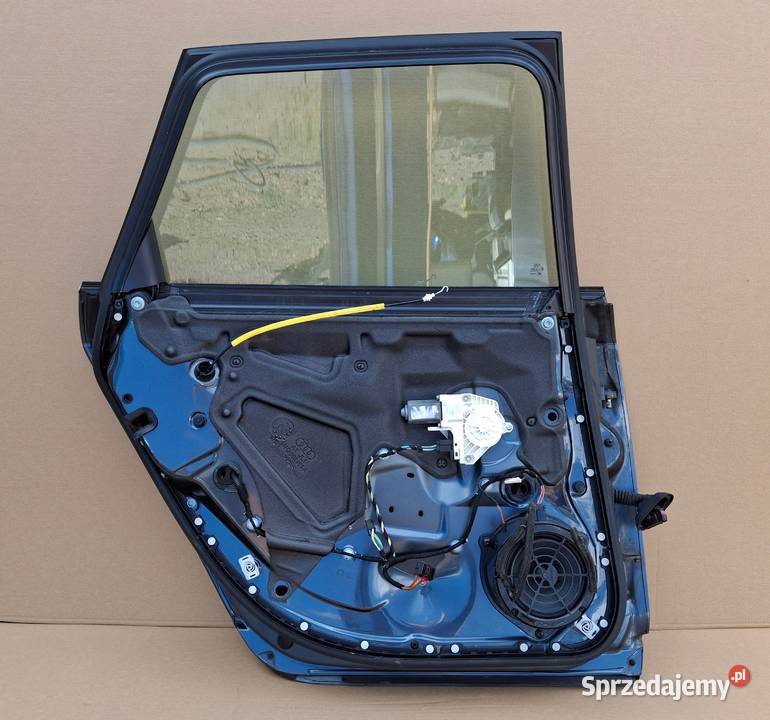 AUDI A6 C6 KOMBI DRZWI LEWY TYŁ KPL BOSE SZYBA Bieleń