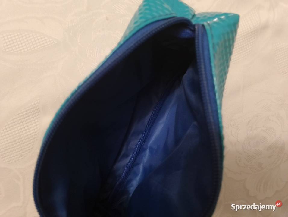 KOSMETYCZKA turkusowa Collistar z fakturą na Oborniki