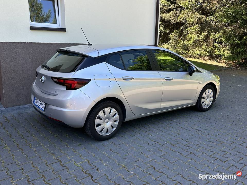 Sprzedam samochód Opel Astra K 16 CDTI Essentia tempomat sprzedam