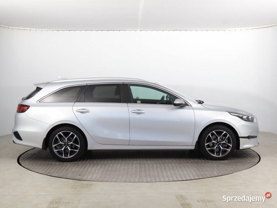Kia Ceed 15 TGDI sprzedam