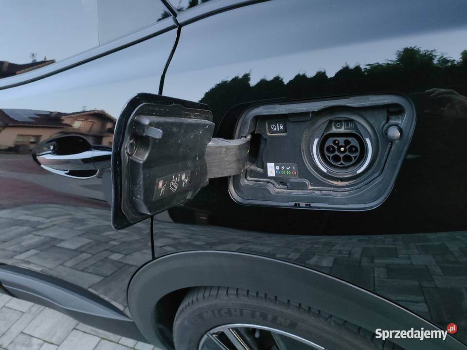 Peugeot 3008 hybryd plagin 300 full Jarocin