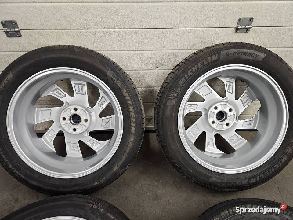 4x100 R17 Alufelgi Toyota Aygo X Yaris Suzuki Toyota OE sprzedam