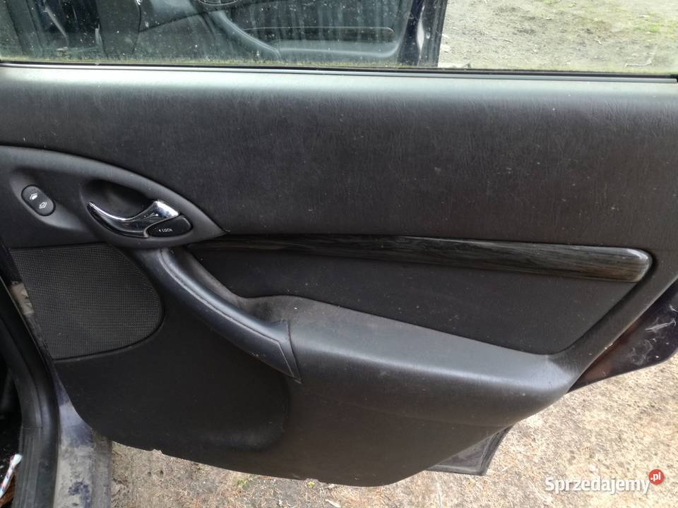 komplet foteli boczki skora grzane ford focus Wyposażenie wnętrza lubuskie