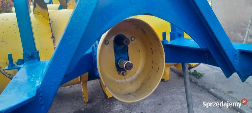 Wał do pryzm rozgarniacz równiarka Reck