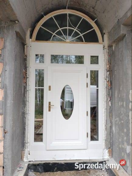 DRZWI DREWNIANE ZEWNĘTRZNE DOSTAWA NA TERENIE Tarnowskie Góry