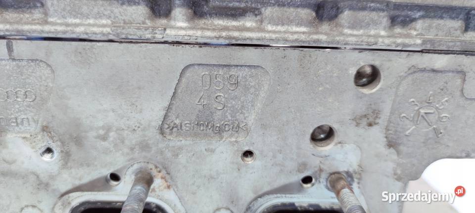 GŁOWICA KOMPLETNA PRAWA AUDI A4 B8 A5 A6 C6 LIFT Głowice cylindrów