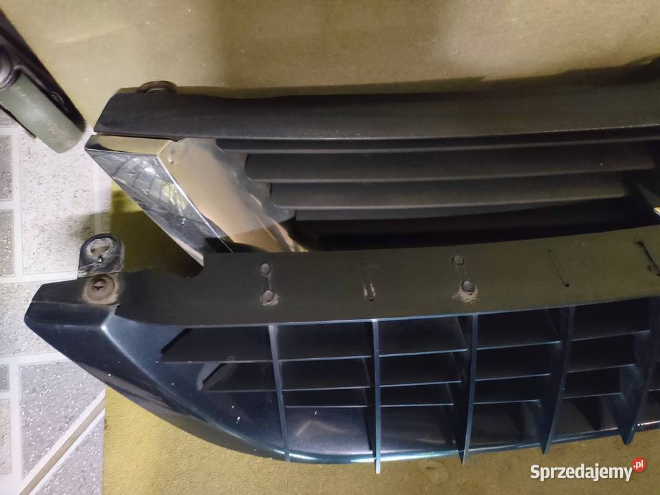 Atrapa grill osłona Vectra b dwie sztuki osobowe Gdynia sprzedam