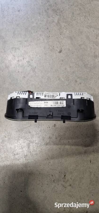 AUDI A3 8L 16 LICZNIK ZEGARY 8L0920933N Liczniki i zegary Kończyce Małe sprzedam