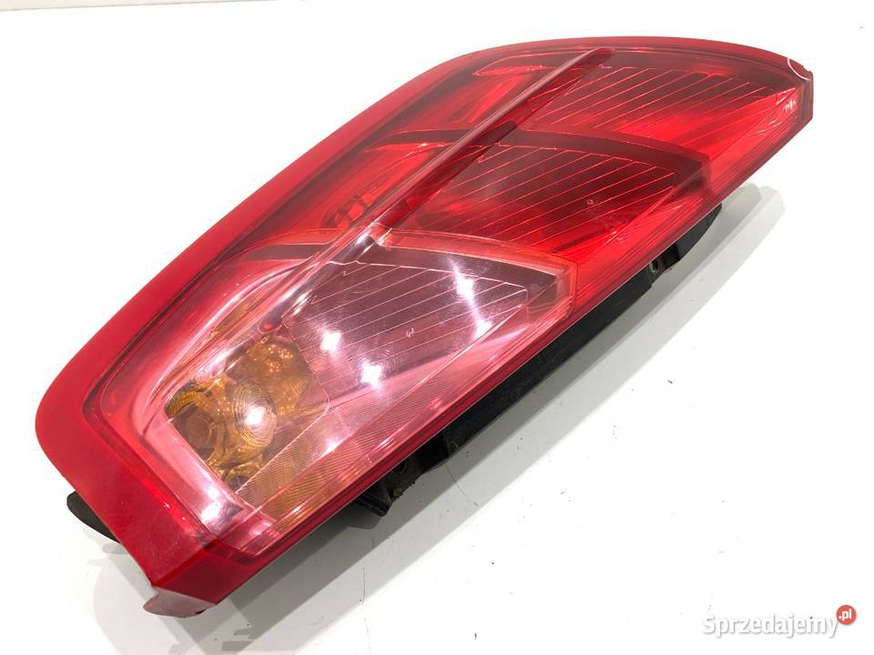 LAMPA PRAWY TYŁ FIAT GRANDE PUNTO Hatchback sprzedam