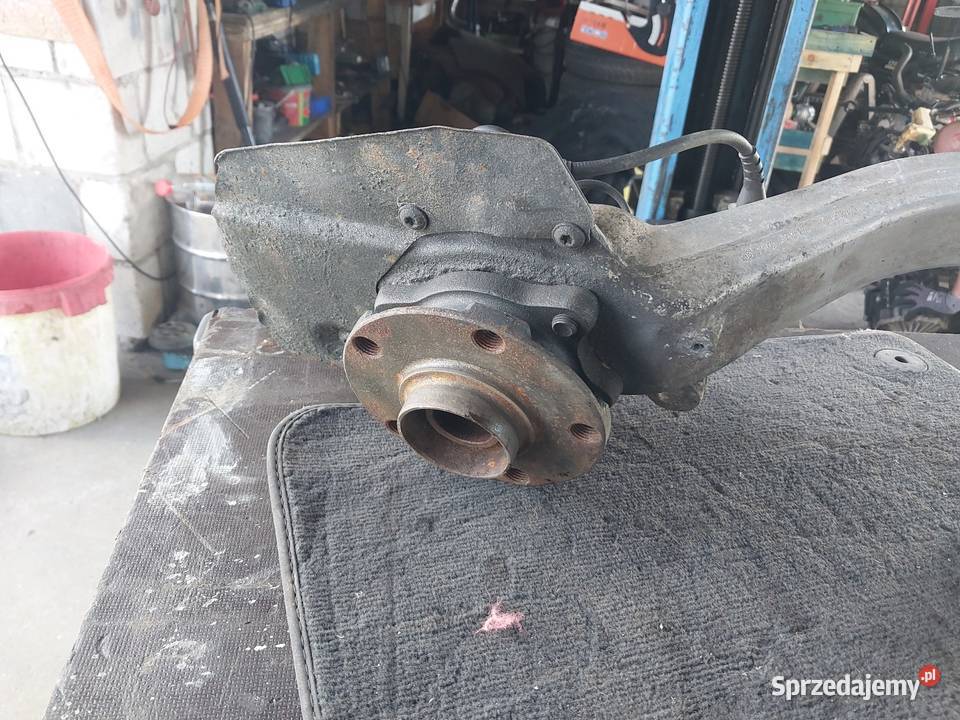 Sprzedam zwrotnicę prawa audi s6 c5 42 v8 Przeworsk