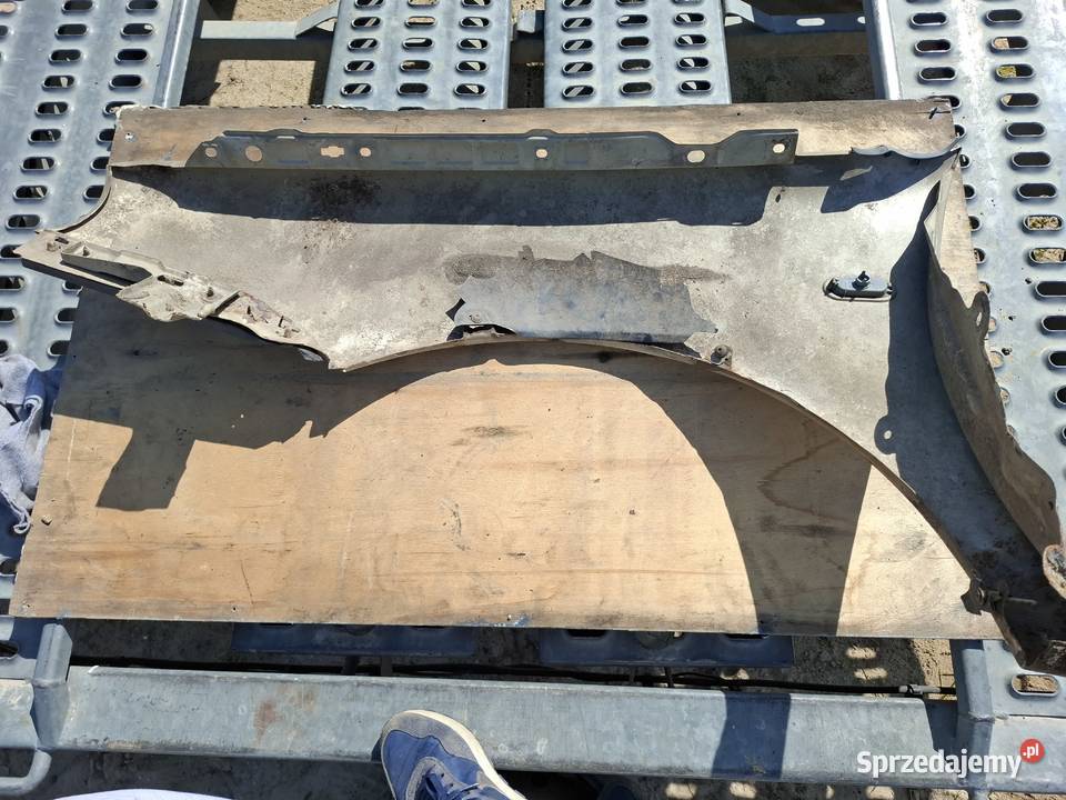 Błotnik Prawy Przód Volkswagen Golf IV 4 osobowe