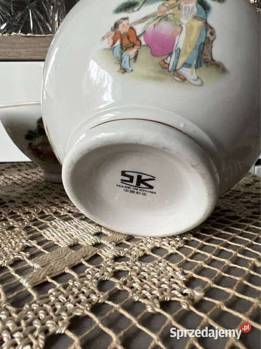 Miseczki porcelanowe sygnowane