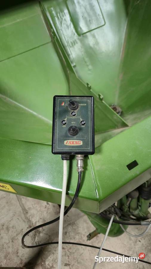 Rozsiewacz Amazone F 804R Żuków-Kolonia