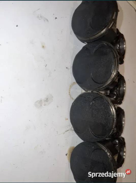 Karter górny tłoki komplet Honda VFR 800 rc46 wielkopolskie