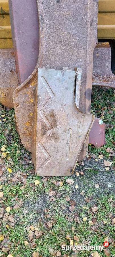 Duży fiat 125p błotniki nadkola Pionki