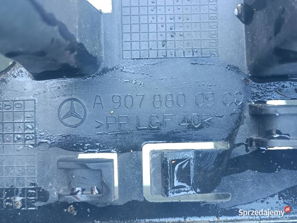 MERCEDES SPRINTER W907 W910 PAS PRZEDNI Przemęt sprzedam