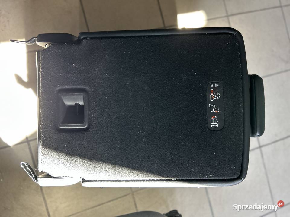 Sprzedam fotele półskóra trzeci rząd peugeot 308 Rok produkcji 2012 Fotele i kanapy Konin